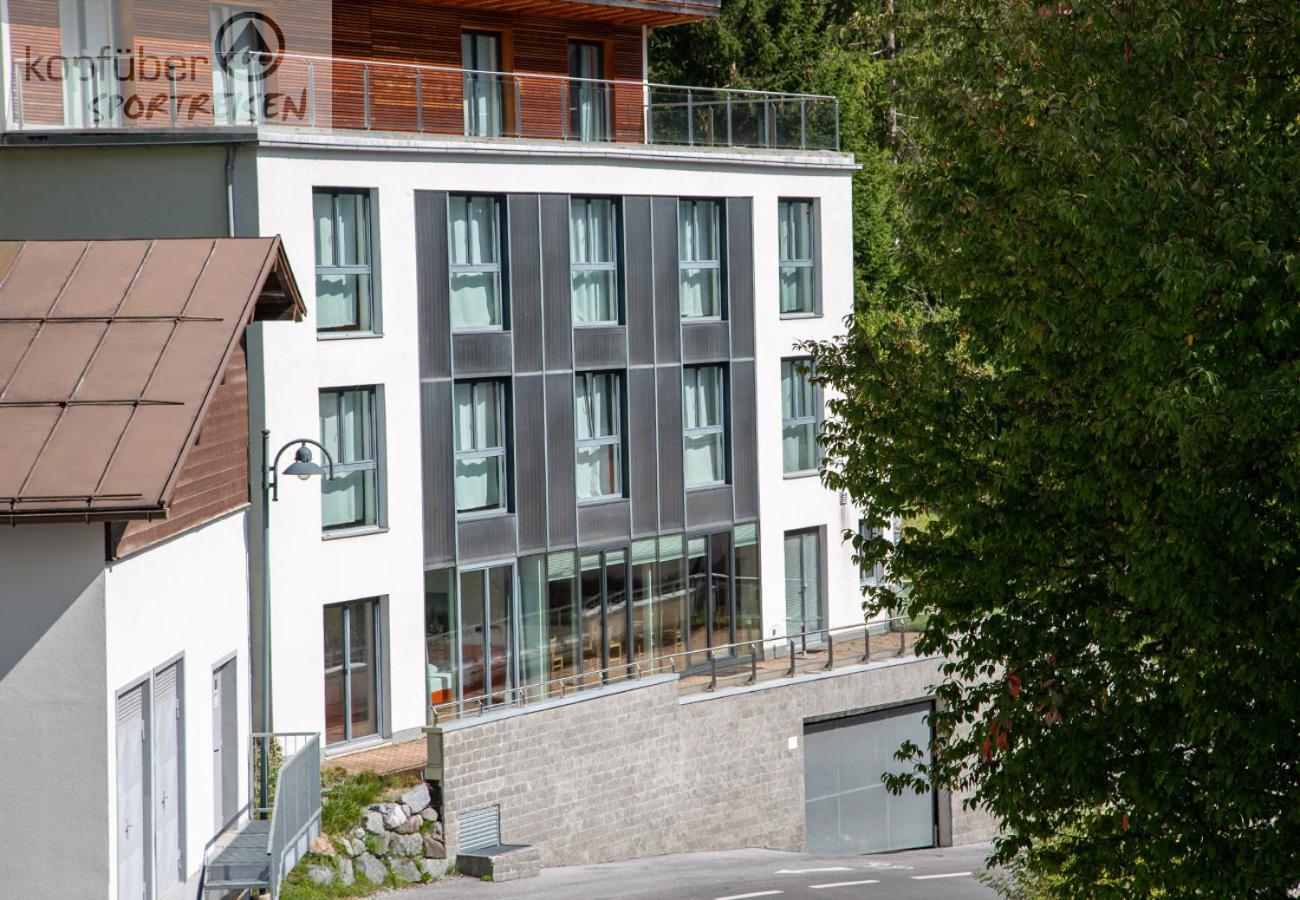 Sporthotel Shanti Sankt Anton am Arlberg Buitenkant foto